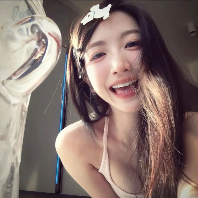 “够你置顶很久的高质量文案”-墨客语